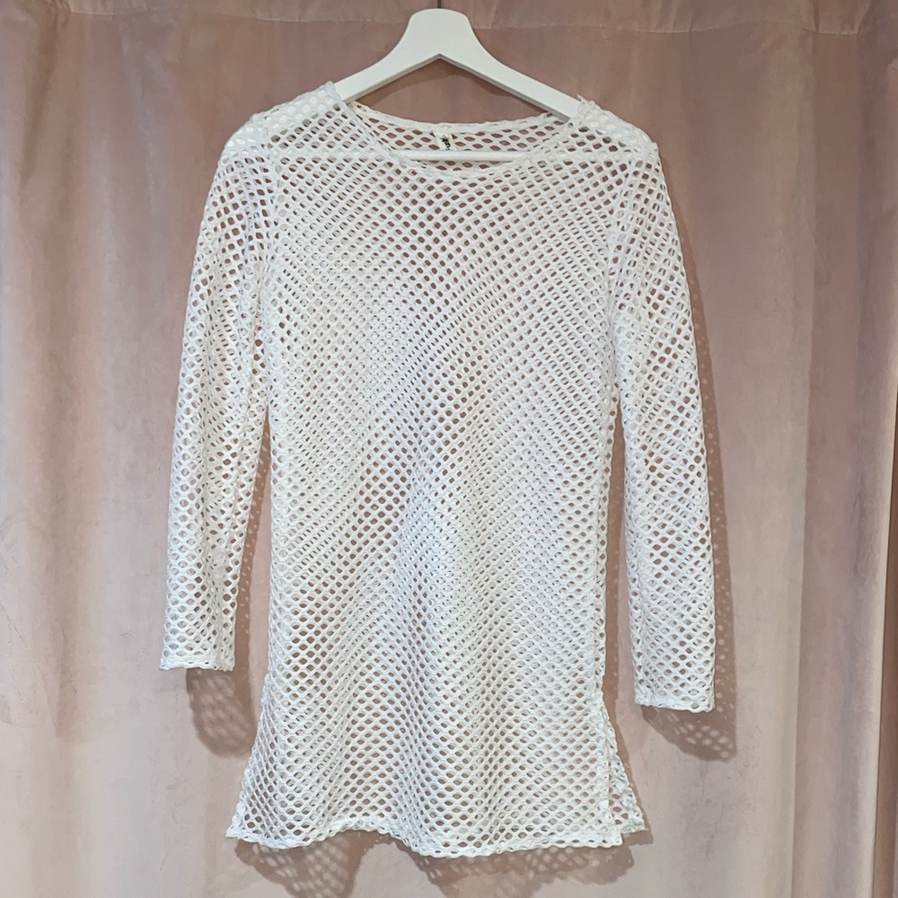White fishnet cover-up - Picture 2 of 8